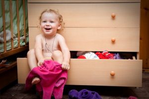 استقلال و مراحل رشد کودکان 1 تا 3 ساله